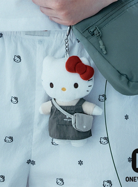 韩国正品HelloKitty x SnowPeak雪峰联名背带裤毛绒挂件包包挂件