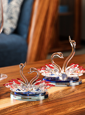 汽车除味婚房送女友礼物水晶天鹅