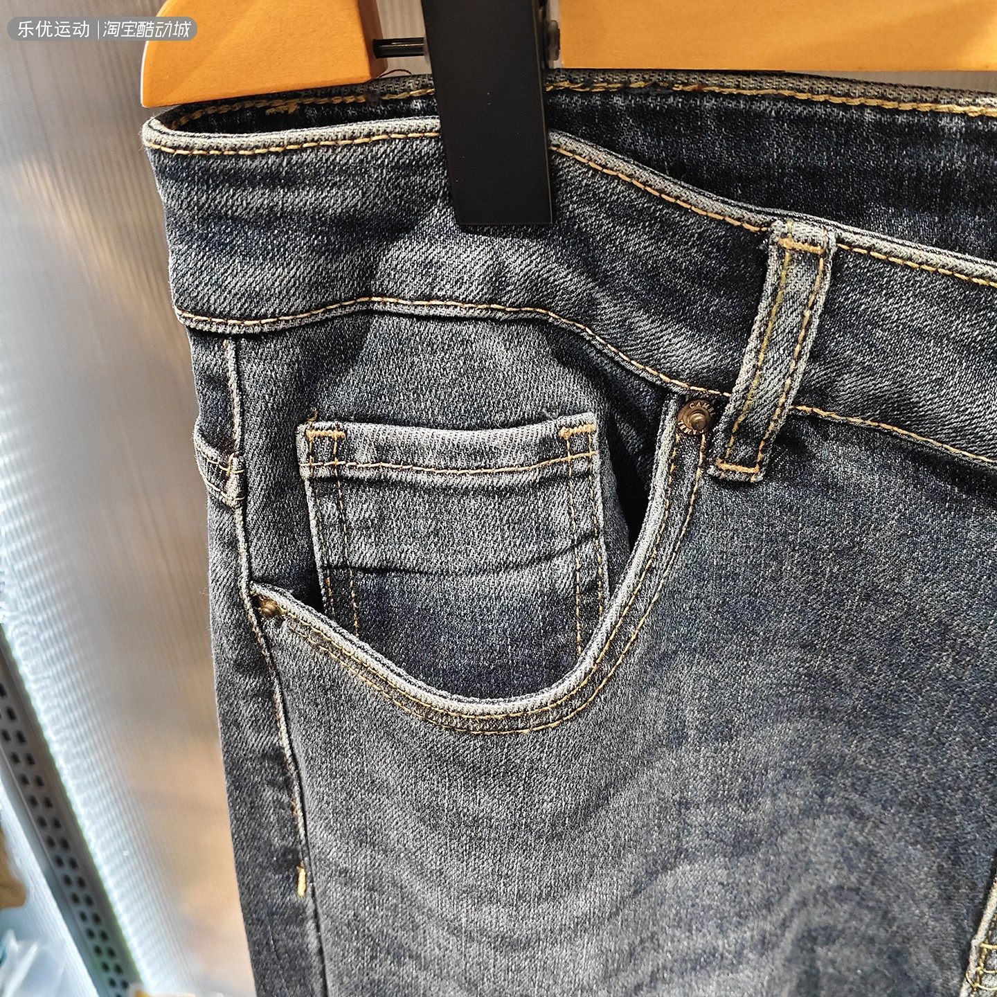 Camel/骆驼25年秋冬季男士宽松直筒休闲户外百搭牛仔裤H15AAJB029,淘宝优惠券,粉丝福利购,淘宝优惠卷