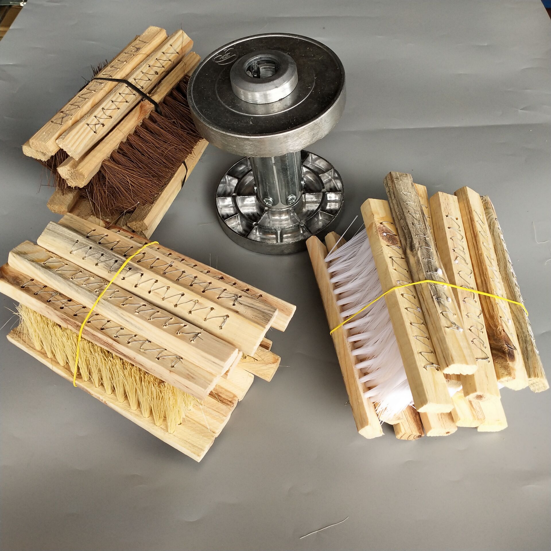 棕刷铝套木工机械配件毛刷抛光轮厨具鞋材餐具表面棕刷轮棕刷架,淘宝优惠券,粉丝福利购,淘宝优惠卷