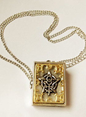 新款歌特风欧美 古银色宫廷雕刻镂空 书本项链情侣可打开