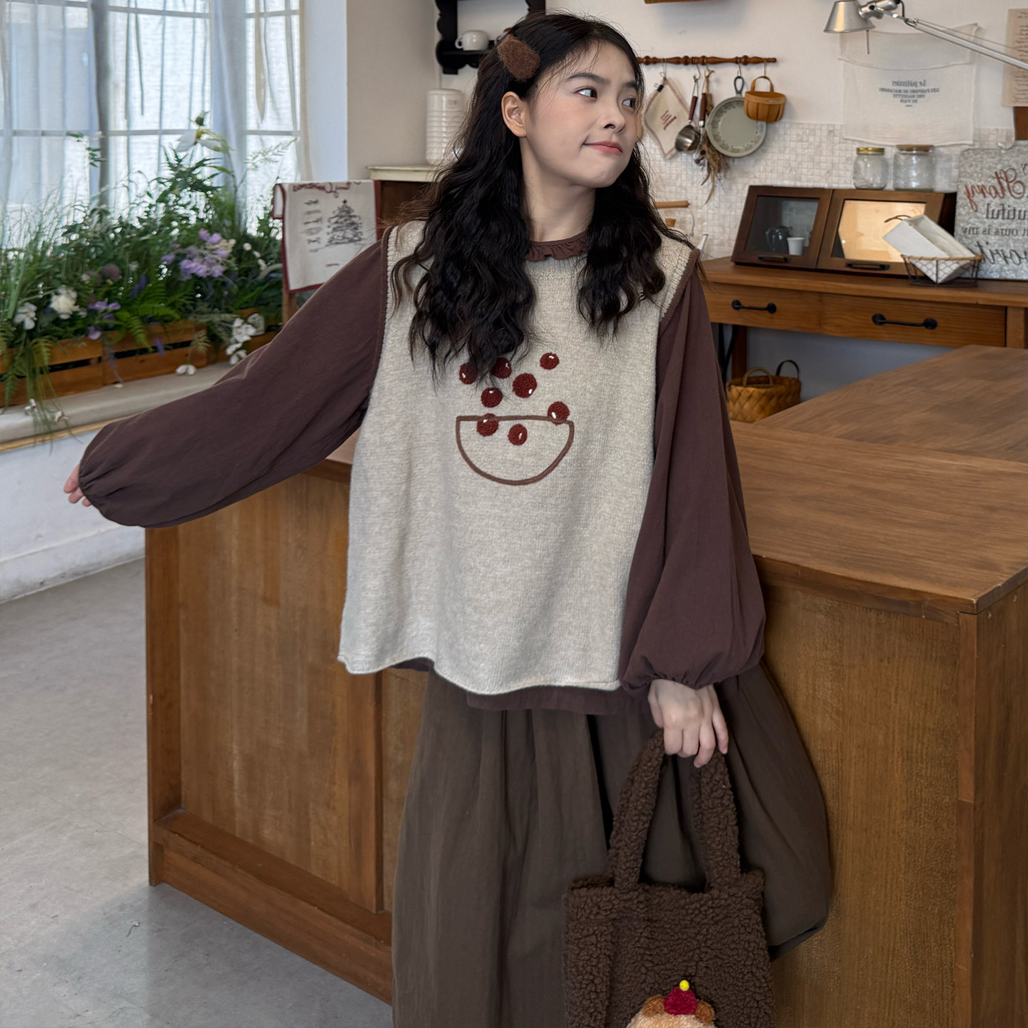 大码女装2025新款胖mm花边圆领衬衫+刺绣针织马甲+裤子休闲三件套,淘宝优惠券,粉丝福利购,淘宝优惠卷