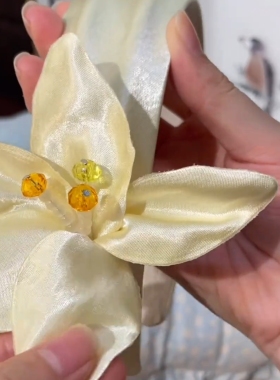 韩式高级感百合花朵压发头箍