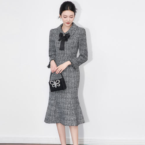 迪奥法式小香风连衣裙女2026春秋新款气质名媛中长款粗花呢鱼尾裙 - 图2