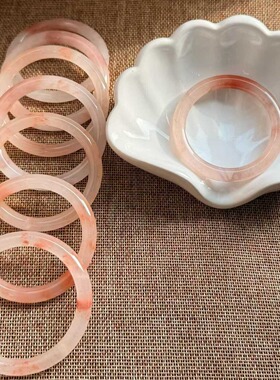 新疆桃花酿金丝玉手镯女款粉圆条天然余太翠少女和田玉扁条玉镯子