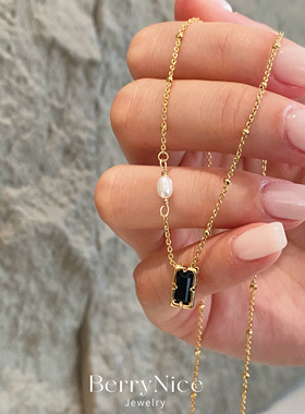 高级感黑色锆石镶嵌真珍珠项链女韩国气质百搭通勤设计吊坠秋冬款