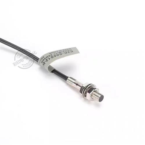 接近开关E2E-S05S12-WC-B1/C1 X1C1 B1E2E-C04S12-WC-B2/C2 - 图0