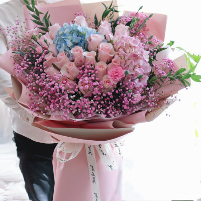 元宵节情人节澳门香港台湾同城鲜花速递生日礼物抖音网红混搭花束