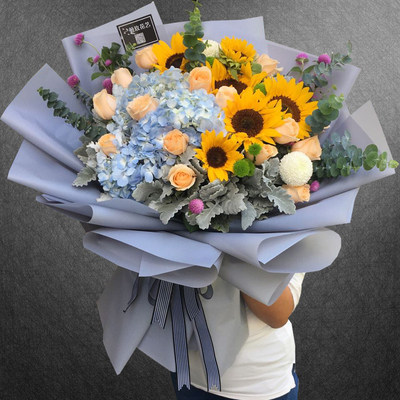 赤峰兴安盟乌海同城鲜花速递元宵节情人节生日礼物抖音网红混搭花