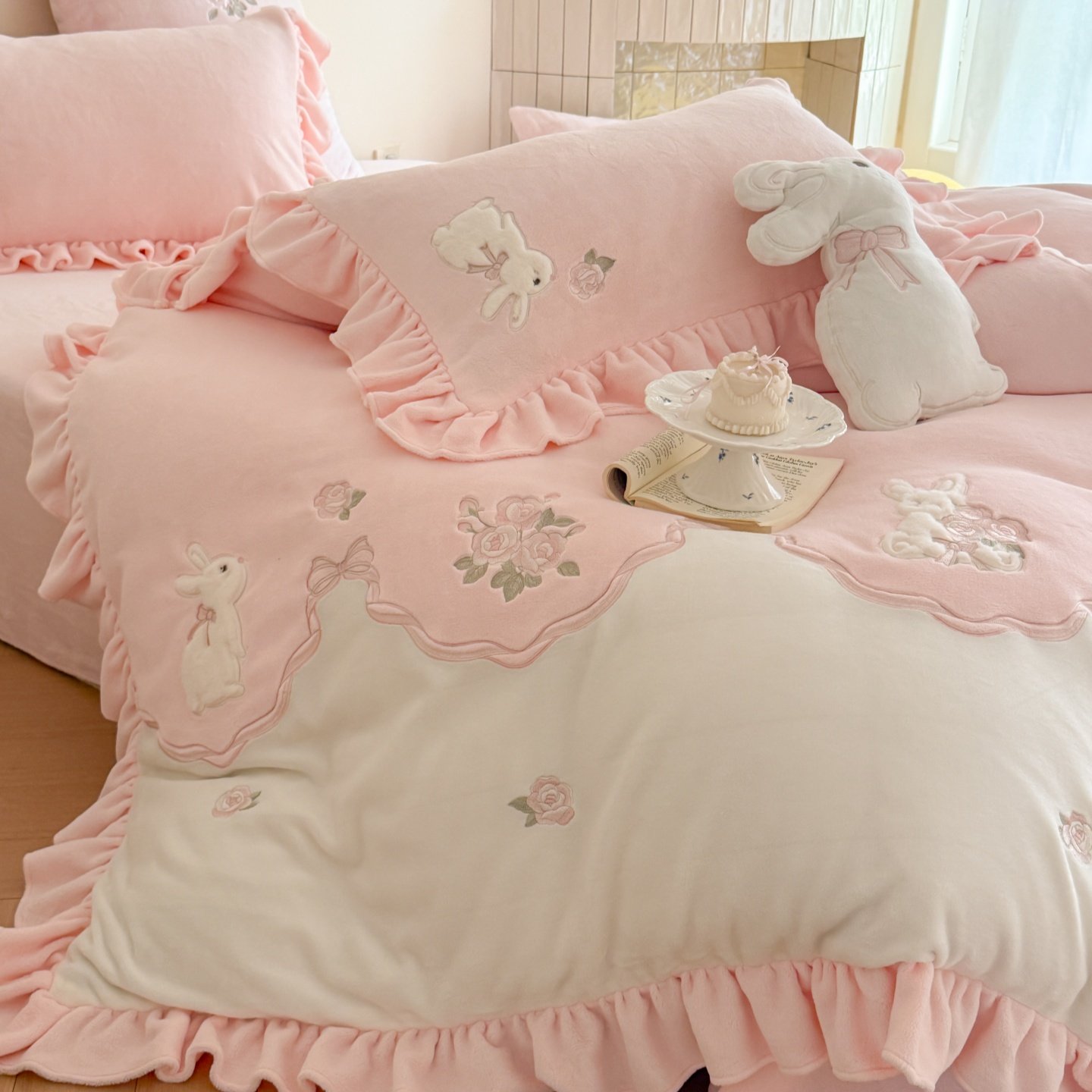 冬季少女可爱兔子牛奶绒四件套加厚公主风珊瑚绒被套儿童床上用品,淘宝优惠券,粉丝福利购,淘宝优惠卷