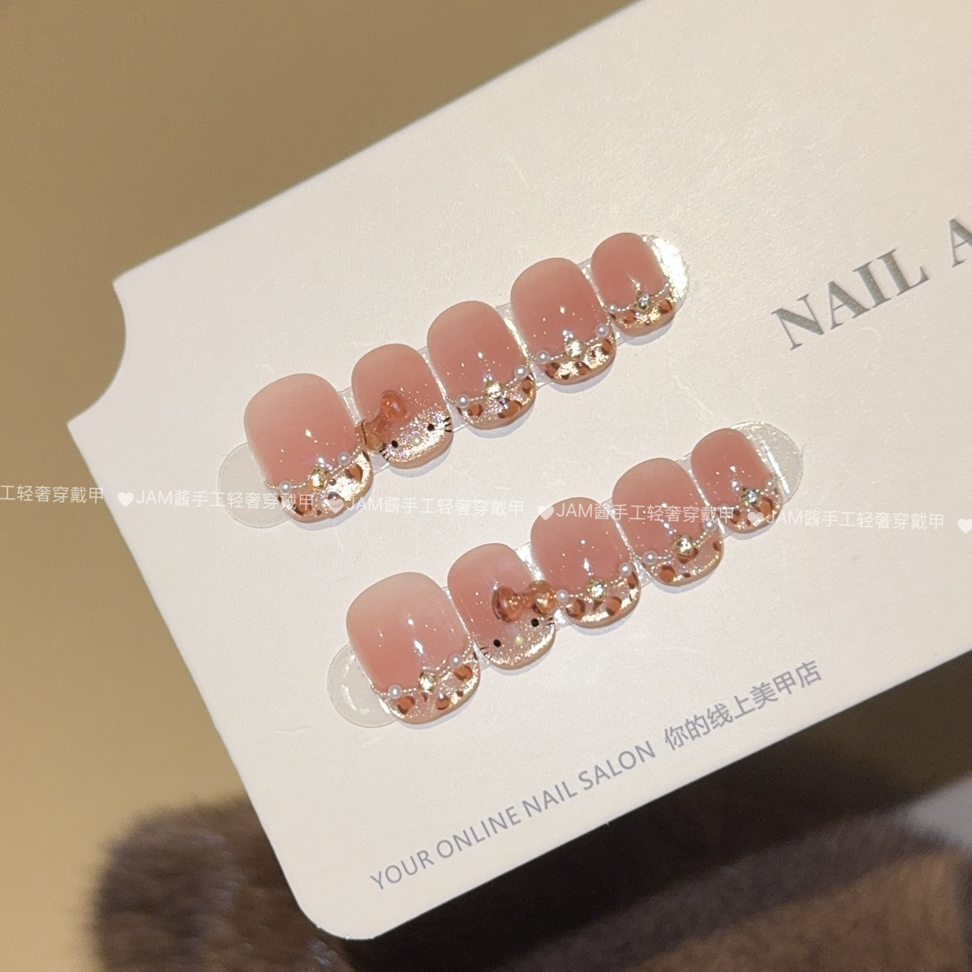 豹纹猫咪 新款纯手工穿戴甲短款腮红渐变猫眼豹纹法式美甲高级感,淘宝优惠券,粉丝福利购,淘宝优惠卷