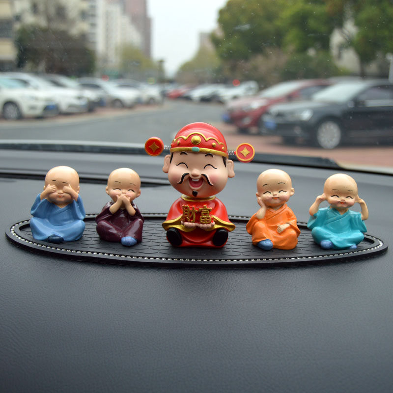 汽车摆件网红四不小和尚创意可爱公仔车载车内中控台装饰用品大全,淘宝优惠券,粉丝福利购,淘宝优惠卷