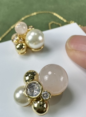 高品质出口 欧美首饰珍珠小球拼色不对称耳钉女百搭