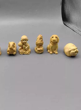 黄杨木十二生肖木雕摆件手把件鼠牛虎兔龙蛇马羊猴鸡狗猪吉祥