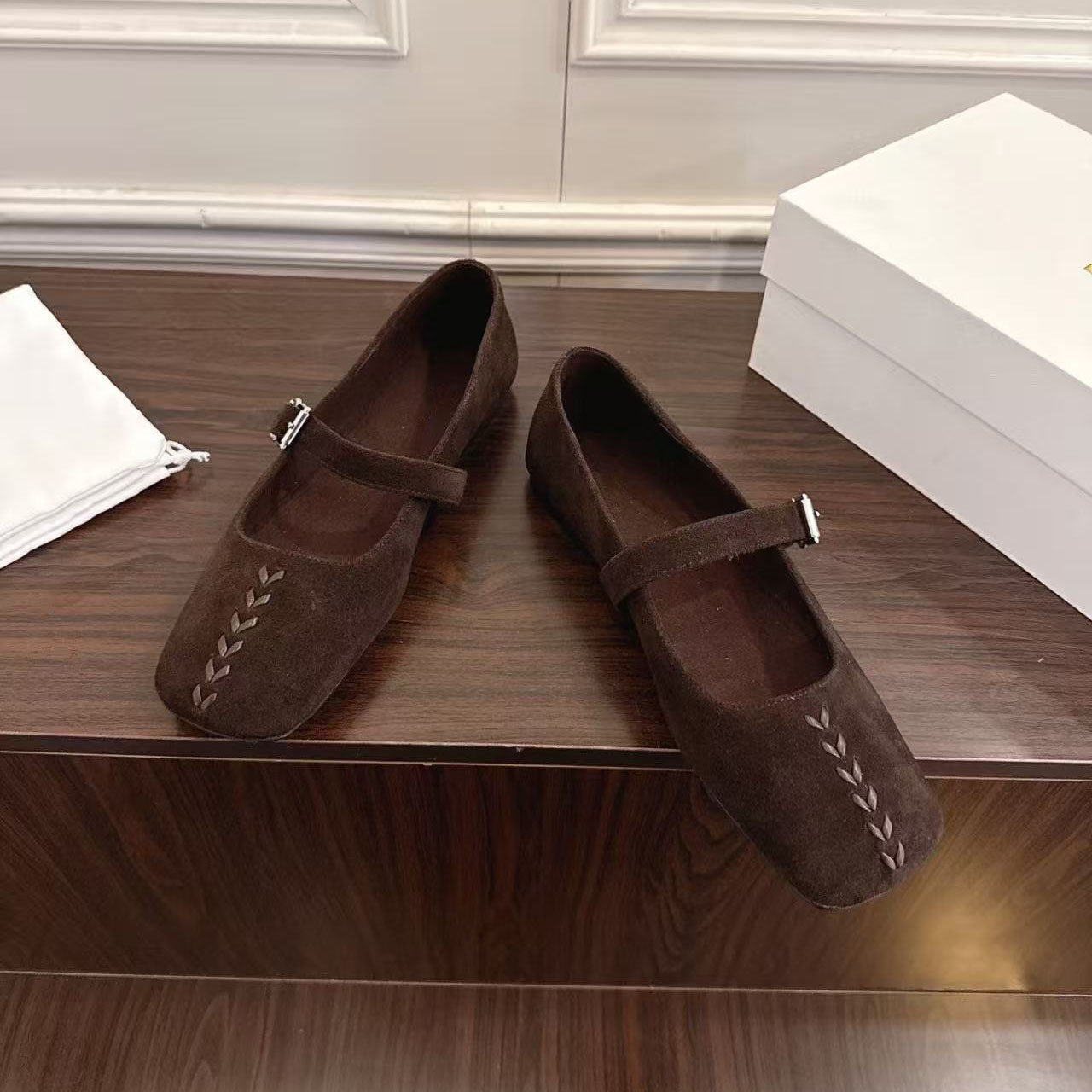 韩版小众设计复古风反绒皮玛丽珍鞋女平底一字扣带浅口百搭单鞋,淘宝优惠券,粉丝福利购,淘宝优惠卷