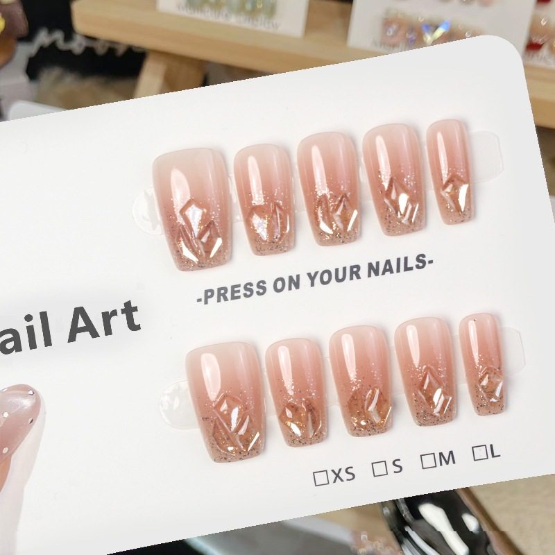 手工儿童美甲穿戴甲高级感中长款纸醉金迷假指甲贴片2026马年新款,淘宝优惠券,粉丝福利购,淘宝优惠卷