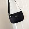 New lightweight casual sports shoulder bag crossbody bag for women