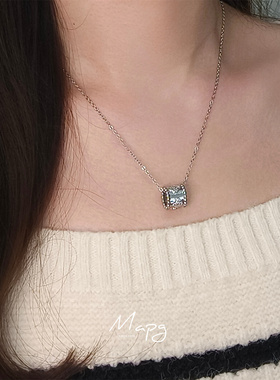 MAPG小蛮腰四叶草镀金锁骨链