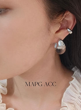 MAPG仿白水晶弧形冷淡风耳钉