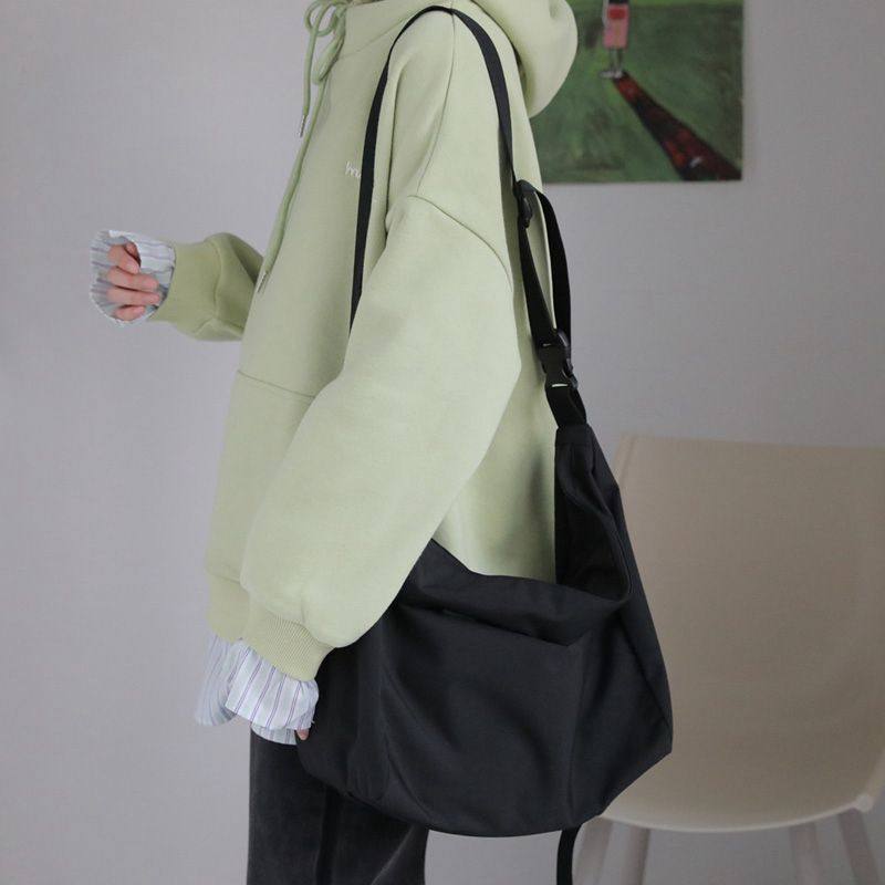 女2020新款潮日系男黑色百搭斜挎包 甜蜜都市女士包袋