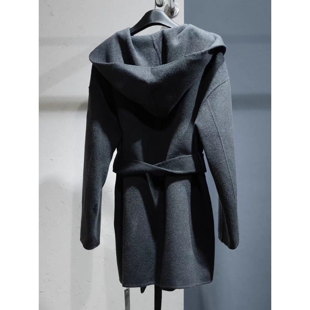 双面呢大衣 连帽开衫式腰带收腰双口袋高级气质百搭秋冬 外套1.28,淘宝优惠券,粉丝福利购,淘宝优惠卷