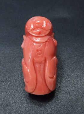 七宝珊瑚：小寿星公挂坠，品相如图，雕刻精巧细致，重3.55克
