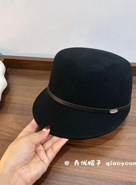 洋气简约皮带马术帽秋冬季时尚气质短檐鸭舌帽保暖羊毛海女士