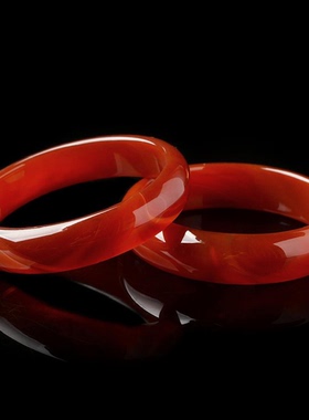 女士女气质送款时尚红牛加宽时尚简约妈妈冰大方血红纯天然手镯款