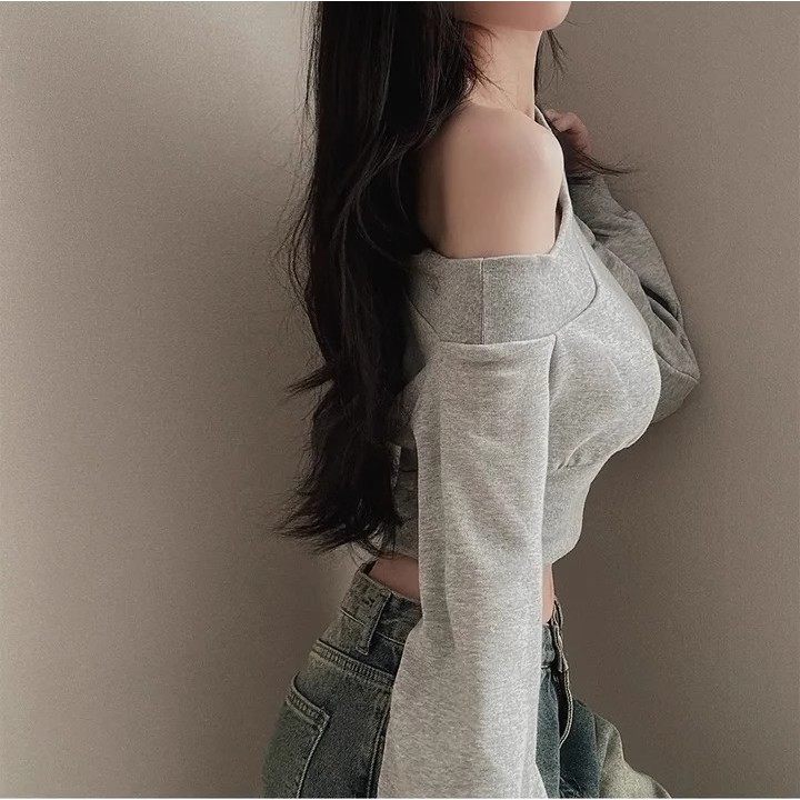 外贸实拍辣妹甜飒风斜领露肩卫衣女秋季宽松刺绣短款露脐上衣,淘宝优惠券,粉丝福利购,淘宝优惠卷