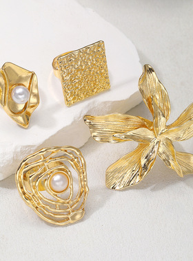 4pcs Women Ring欧美不规则合金戒指4件套个性夸张小众女花朵戒指