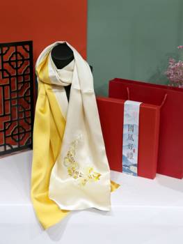 Su embroidery silk embroidery scarf shawl hand embroidery Chinese style suit gift box silk scarf for Foreign Hunan embroidery gifts