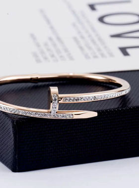 韩版森系风钛钢不掉色四叶草手镯