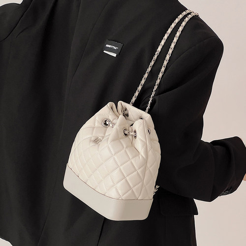 小瑞靓包 伦敦行人 小香风菱格双肩包包女2026新款链条休闲小背包 - 图2