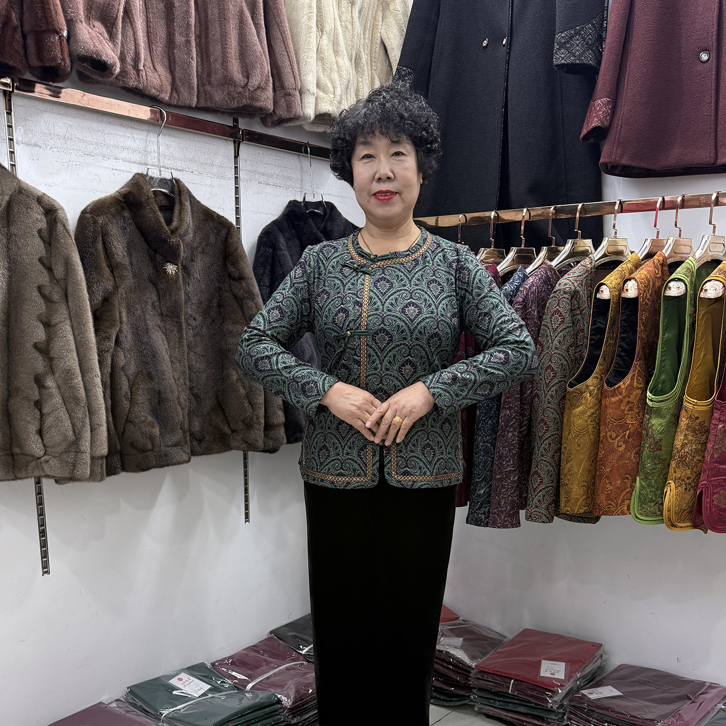 妈妈秋冬新款民族风一体绒保暖打底衫女短款改良旗袍德绒时尚上衣 - 图0