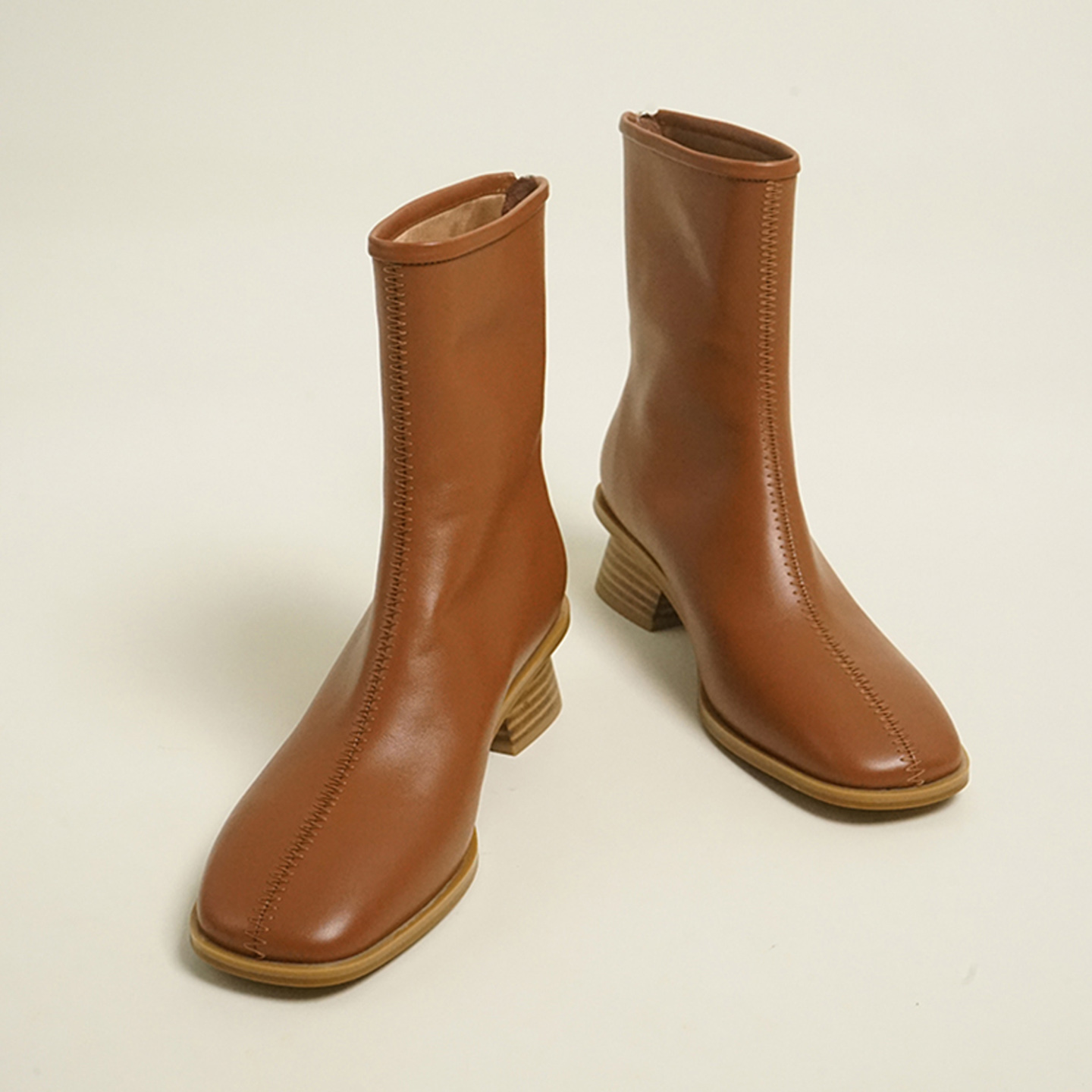 【狂欢价】设计师原创  棕色方头弹力瘦瘦靴子2025新款短靴女 - 图0