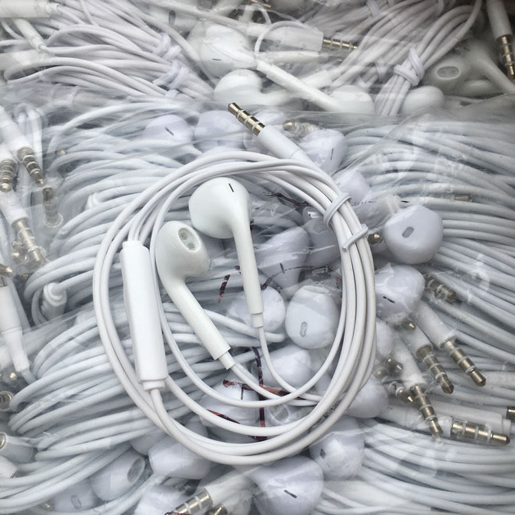 pk百元级3.5有线带麦克风线控耳机 重低音效果 音质好,淘宝优惠券,粉丝福利购,淘宝优惠卷