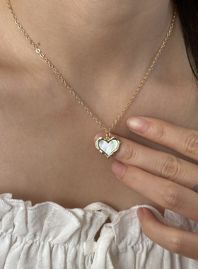 爱心黑色项链女黑尖晶颈链钛钢链