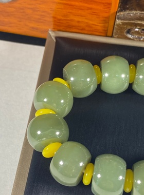 新疆和田玉老坑黄玉男款鼓珠手链