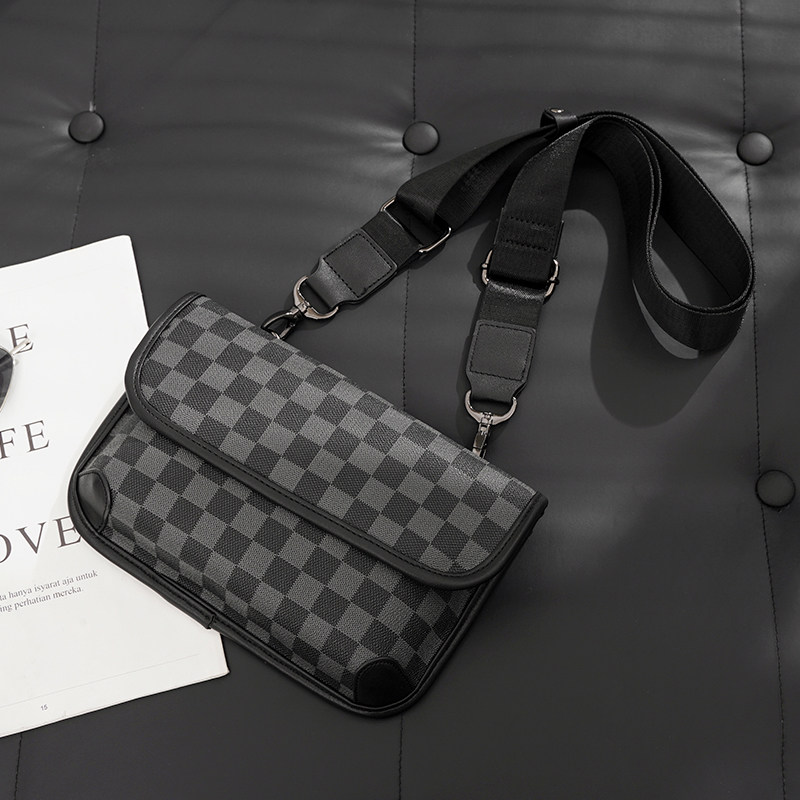 男超火潮牌小方包皮质格子单肩包 欧木箱包男士包袋
