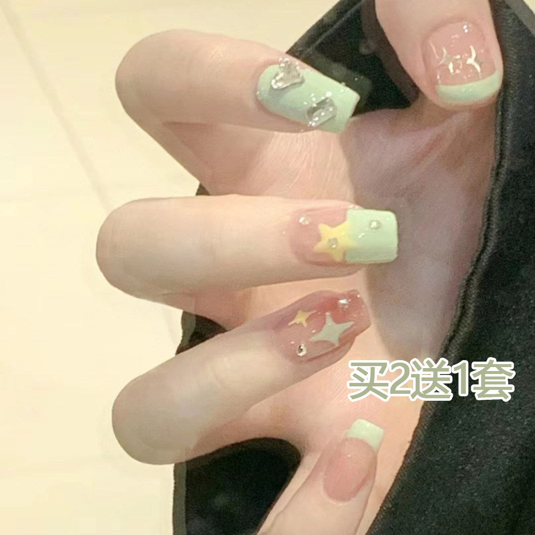 显白温柔穿戴甲夏天指甲贴片2024新款可爱美甲成品学生甜心自粘甲,淘宝优惠券,粉丝福利购,淘宝优惠卷