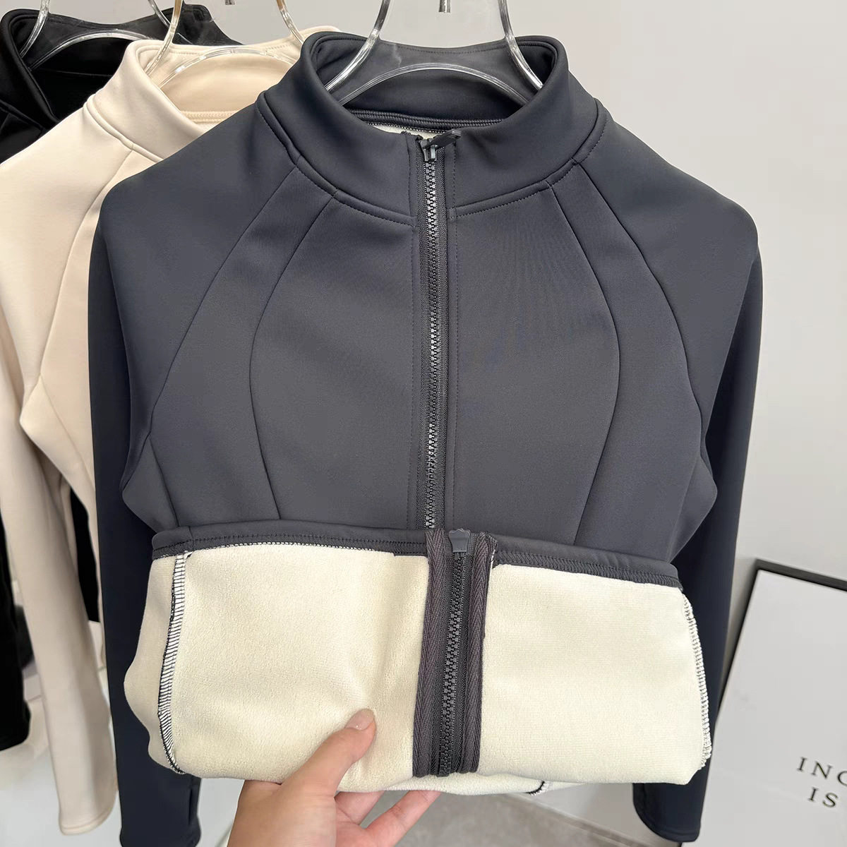 冬季新款加绒瑜伽服上衣运动跑步健身骑行服修身加厚保暖女款外套,淘宝优惠券,粉丝福利购,淘宝优惠卷