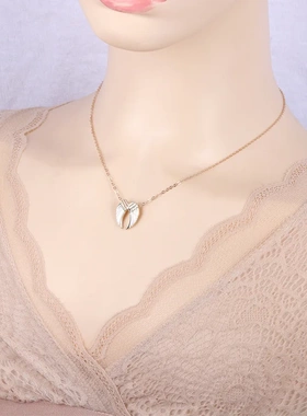Fashion Angel's Wings Pendant Necklace For Women Gold
