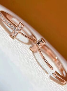 Stylish Chic Hoop Earrings Lady Dainty Rose Gold Color
