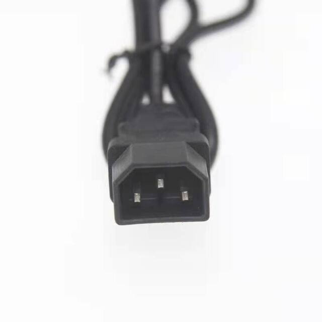 Emma New Continent Pocket Electric Vehicle Battery Charger Power Cord Output Plug ພິເສດໃຫມ່ມາດຕະຖານແຫ່ງຊາດ Plug ຊາຍຂະຫນາດນ້ອຍ