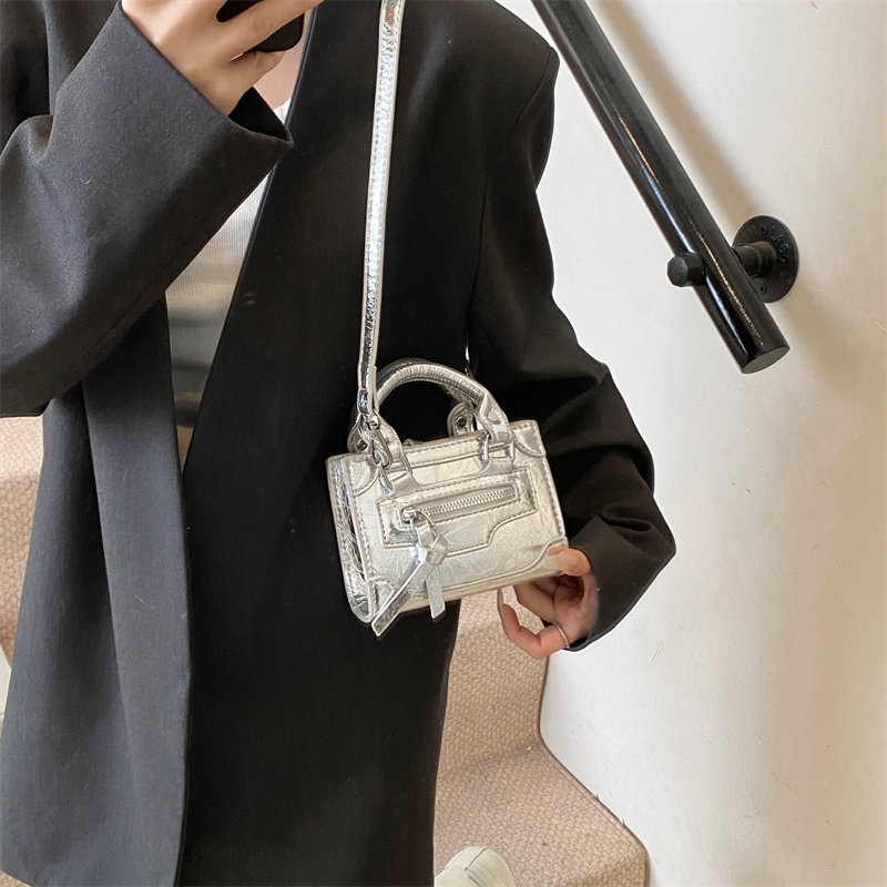 限定脏脏粉巴黎复古机车辣妹迷你小方包女单肩手提斜挎包,淘宝优惠券,粉丝福利购,淘宝优惠卷