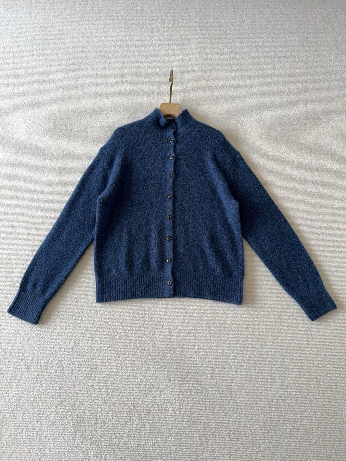 2025冬季新款女士半高领女重磅夹花山羊绒真丝宽松高领单排扣开衫,淘宝优惠券,粉丝福利购,淘宝优惠卷