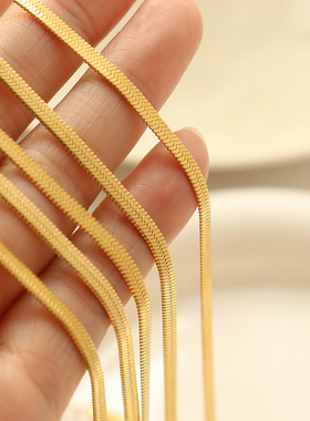 高级感钛钢蛇骨链叠戴配搭锁骨链