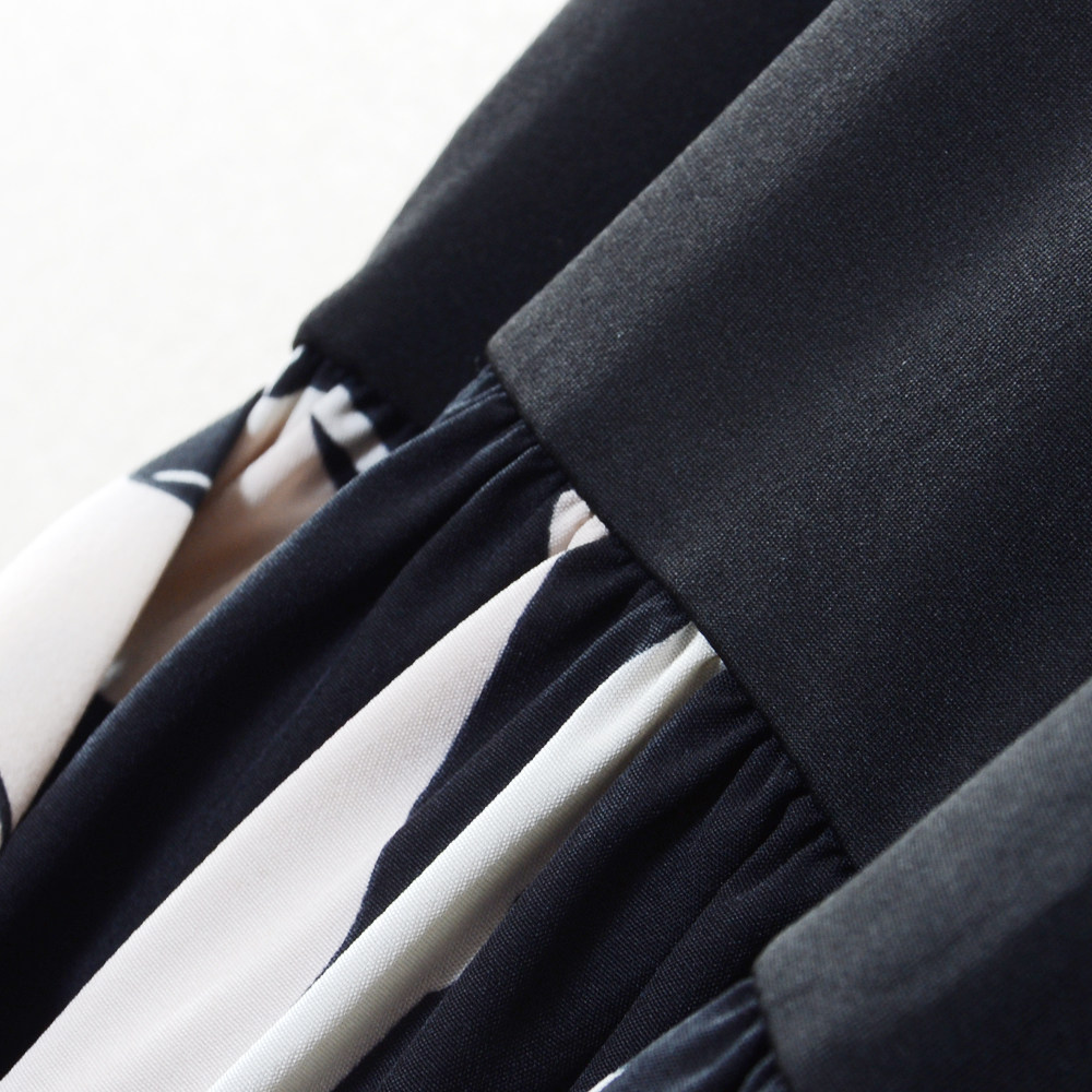 2025年夏季新款女装休闲风A字裙拼接短袖圆领中长款印花连衣裙子