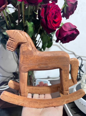 北欧风玩具摇马做旧拍摄桌面摆件