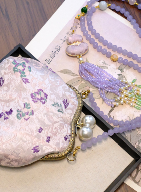 新中式国风复古元宝流苏口金包葫芦流苏民族风轻奢百搭包包斜挎链